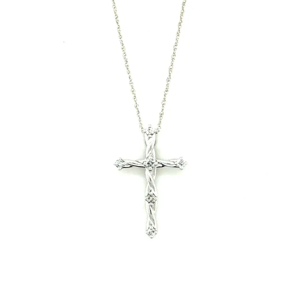 10k White Gold Diamond Twisted Cross Pendant Necklace 18 Inch Chain 1.3g